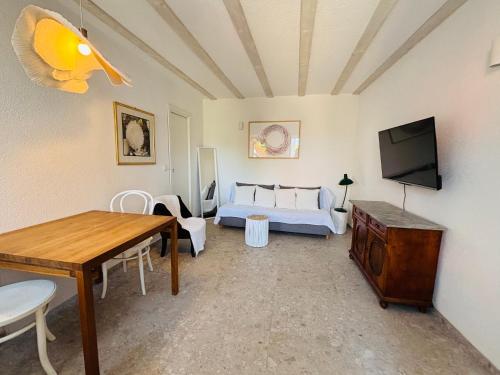 Gallery image of Jelsa 559 Apartments in Jelsa