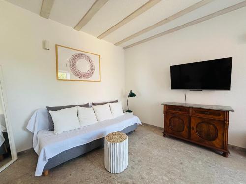 Televisyen dan/atau pusat hiburan di Jelsa 559 Apartments