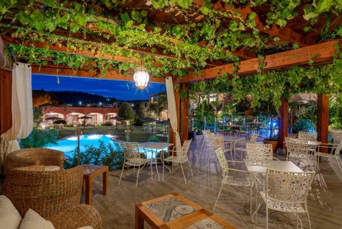 Πισίνα στο ή κοντά στο Hotel Mariposas