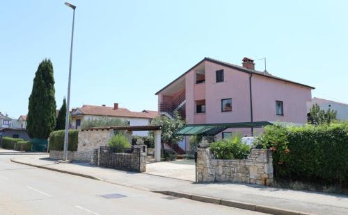 Apartment ALFA, comfortable, budget friendly family apartment