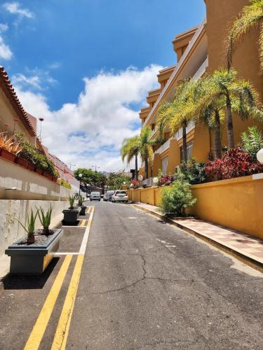 Modern Apt near Beach&Pool Coastal Sunset Tenerife