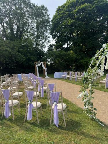Un jardín fuera de Mercure Hull Grange Park Hotel