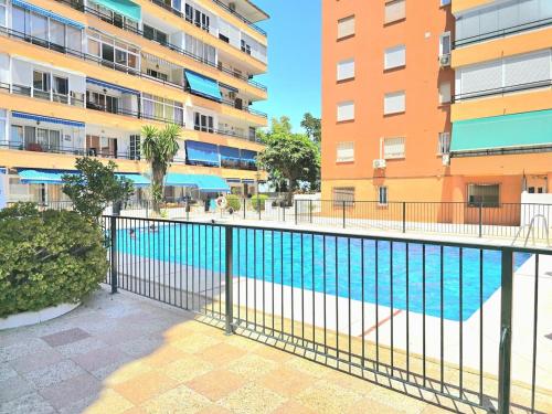 Sunshine Blue Skies and Seaview 2 Bedroom Apartment Seasonal Pool Free wifi and dedicated workspace by NAMASTE ELITE