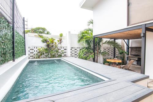 Πισίνα στο ή κοντά στο Japandi Tropical Stay