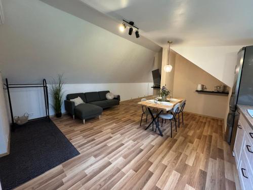 TV a/nebo společenská místnost v ubytování Ratasvälja Apartment Iti
