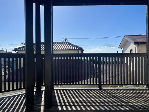 smilehouse akiyaにあるバルコニーまたはテラス