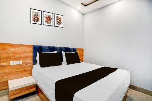 Gallery image of Hotel O ONYX RESTRO & HOTEL in Ghaziabad