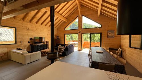 La Tour de l'Enversin