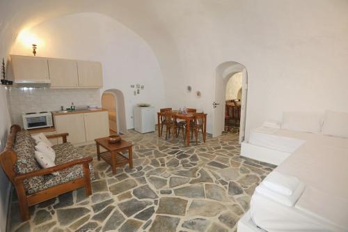 Gallery image of The Labyrinth in Kalokairinoí