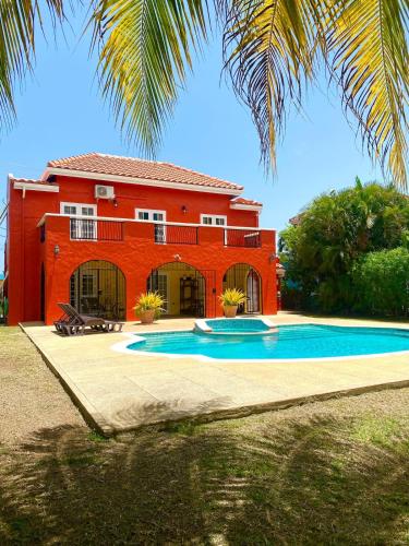 Piscina a Casa Rojas Villa o a prop