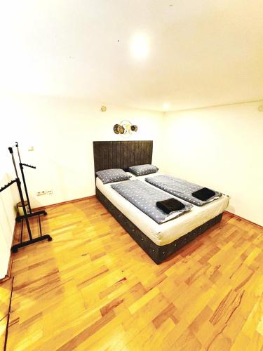 Charming Stay - Close to Vienna Attractions MZ1