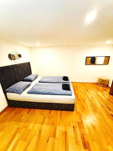 Charming Stay - Close to Vienna Attractions MZ1