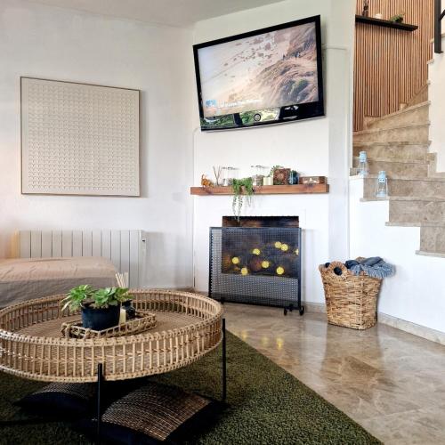 Luxury villa with view and garden near Alicante