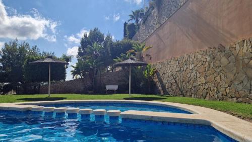 Luxury villa with view and garden near Alicante