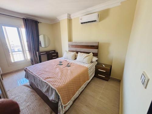 قرية لاسيرينا بالم بيتش