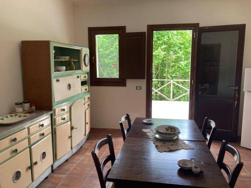 Kuchyň nebo kuchyňský kout v ubytování Agriturismo Pilato