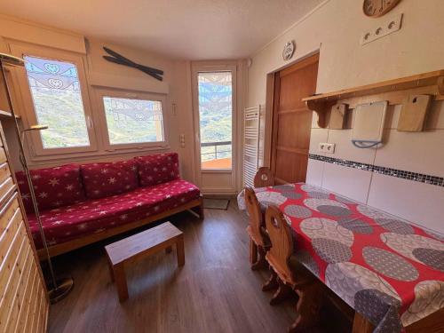 Appartement Confort 4 Pers., Balcon Sud-Ouest, Reberty 1850, Proche Pistes et Commerces - FR-1-452-261