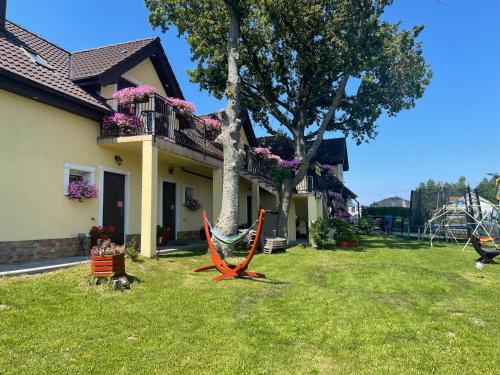 Pod Szumiącym Dębem