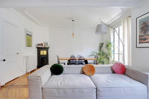 Charming apartment- 2BR-4P- Parc Monceau