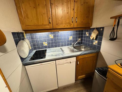 Résidence Median - Appartement équipé pour 4 personnes aux Ménuires MAE-5544