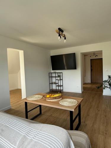 Μια τηλεόραση ή/και κέντρο ψυχαγωγίας στο Apartament u Kuby