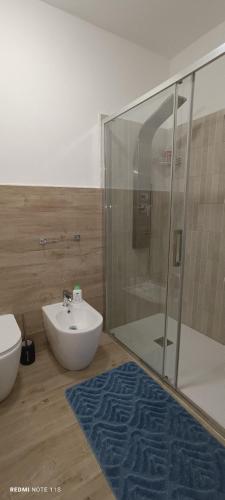 Ένα μπάνιο στο Ottolune Accomodations
