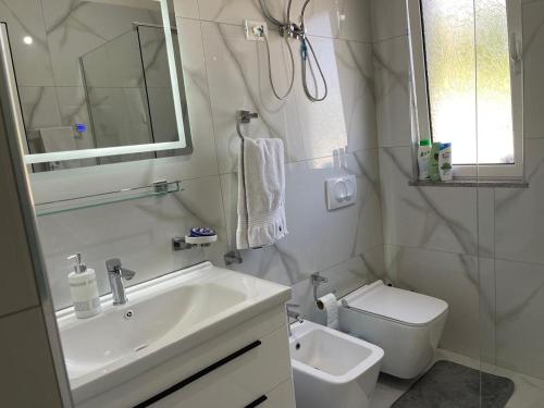Koupelna v ubytování Klajdis Guesthouse
