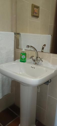 Ein Badezimmer in der Unterkunft WinOne on 4 Chantecler