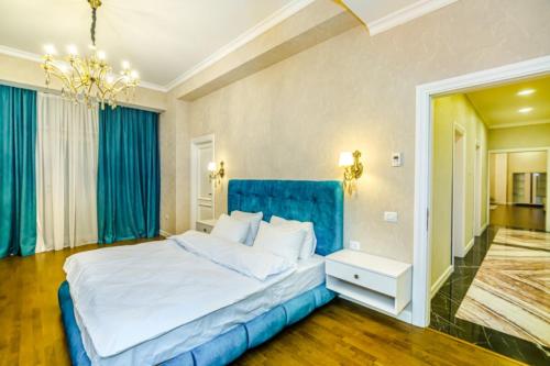 Ένα ή περισσότερα κρεβάτια σε δωμάτιο στο Luxary Home VIP Hillton
