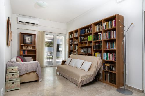 Spacious 3 Bedroom Apartment With Large Balcony