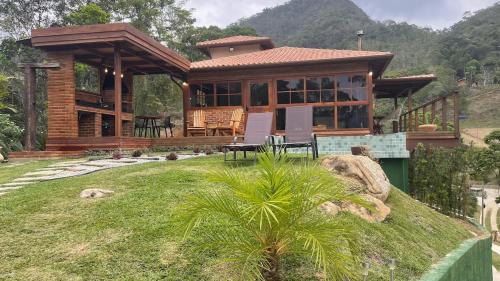 Γενική θέα στο βουνό ή θέα στο βουνό από  αυτή η παραθεριστική κατοικία