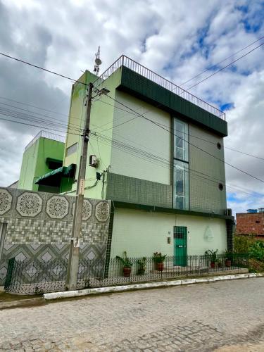 インが所在する建物