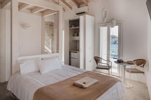 Stella Maris- Seafront Apartment Pythagoreio