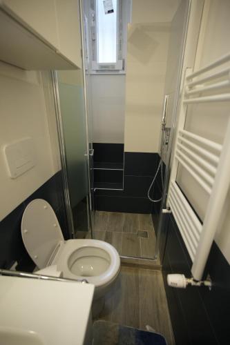Graziosa camera in posizione strategia con bagno privato esterno