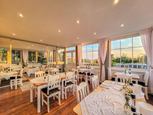 Πισίνα στο ή κοντά στο Hotel Villa Wahnfried Thiessow