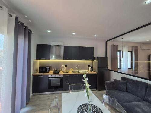 Vlora Family Apartments 10