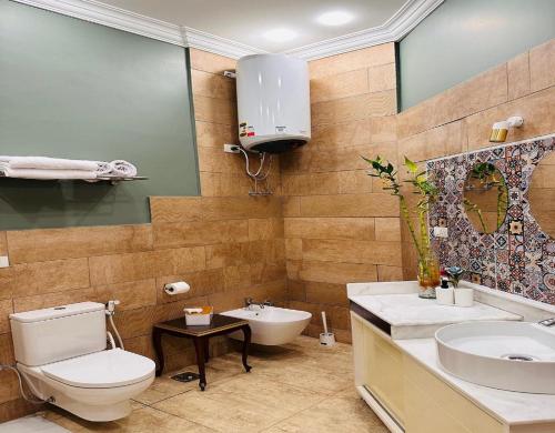Ένα μπάνιο στο GA Plus Hotel in the heart of Cairo
