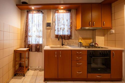 105 SQM Mesogeion 2 Bedroom Apartment - 5min Metro