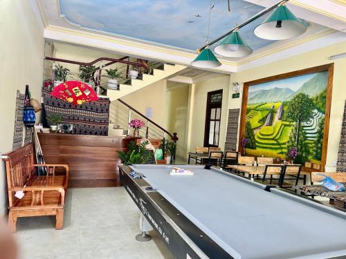 a billiard room with a large pool table at Suong May Sapa Homestay & Trekking in Sa Pa