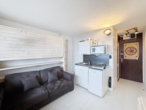 Studio cosy 2 pers au cœur des Menuires, pied des pistes, parking gratuit - FR-1-178-403