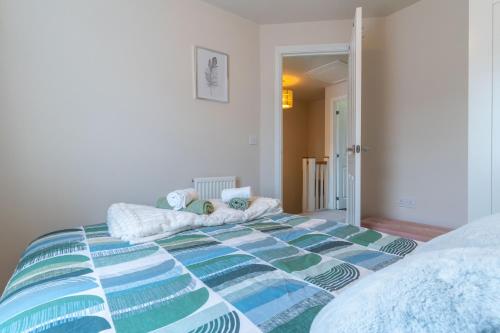 Walk To Airport - 3 Bedrooms x2 Driveway - EV Charging - Washer & Dryer photo 33