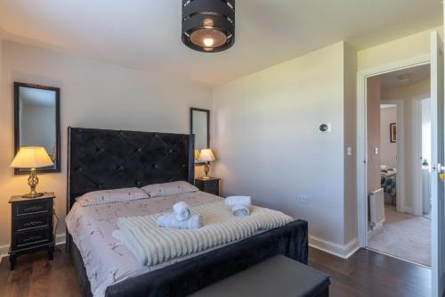 Walk To Airport - 3 Bedrooms x2 Driveway - EV Charging - Washer & Dryer photo 34