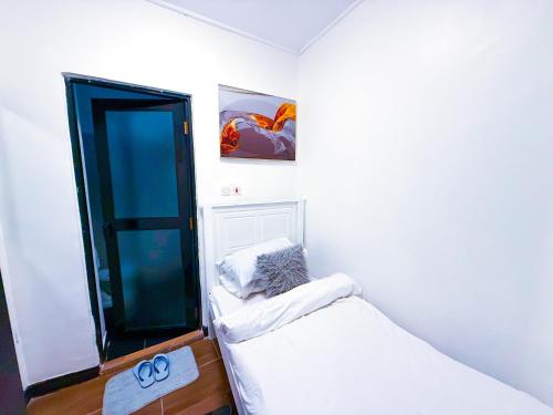 Cama o camas de una habitación en 1404 Roseville Family Stays - Heated Rooftop Pool, Kids Play, Garden