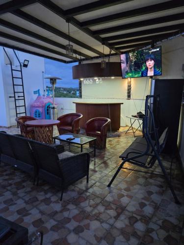 TV a/nebo společenská místnost v ubytování BUSINESS CLASS Departamentos