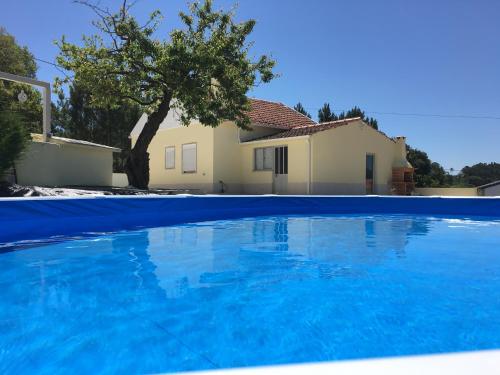 Piscine de l'établissement Casa Ameixa ou située à proximité