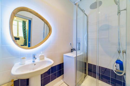 Studio Shell 22M2, 120m Vieux-Port, Clim, Wifi, Accès autonome avec code photo 8