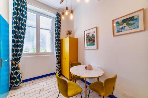 Studio Shell 22M2, 120m Vieux-Port, Clim, Wifi, Accès autonome avec code photo 12