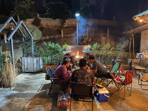 Επισκέπτες που μένουν στο The Mae Homestay PhaHee เดอะแม โฮมสเตย์ ผาฮี้