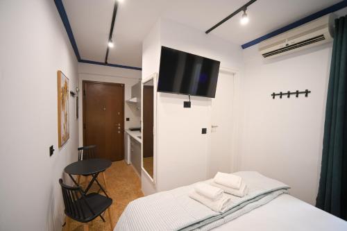 Monastiraki Suite by Zeussuites