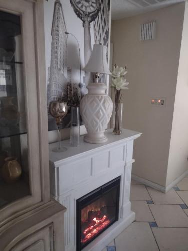 Gallery image of peaceful private room& retreat in Orlando